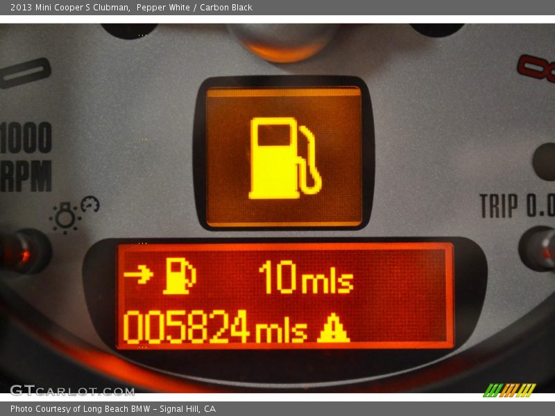 Pepper White / Carbon Black 2013 Mini Cooper S Clubman