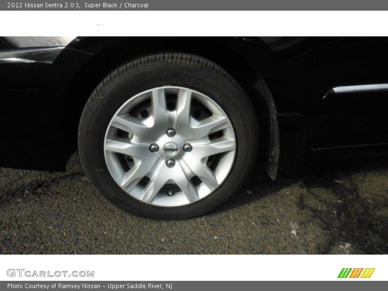 Super Black / Charcoal 2012 Nissan Sentra 2.0 S