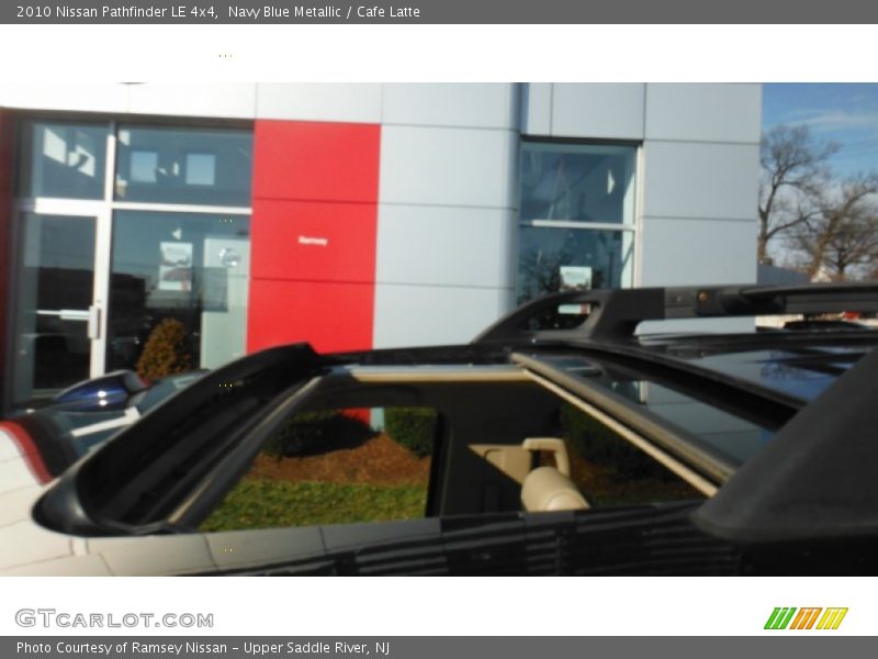 Navy Blue Metallic / Cafe Latte 2010 Nissan Pathfinder LE 4x4