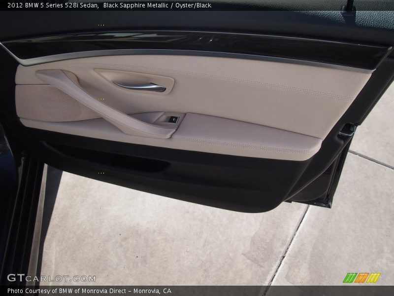 Black Sapphire Metallic / Oyster/Black 2012 BMW 5 Series 528i Sedan