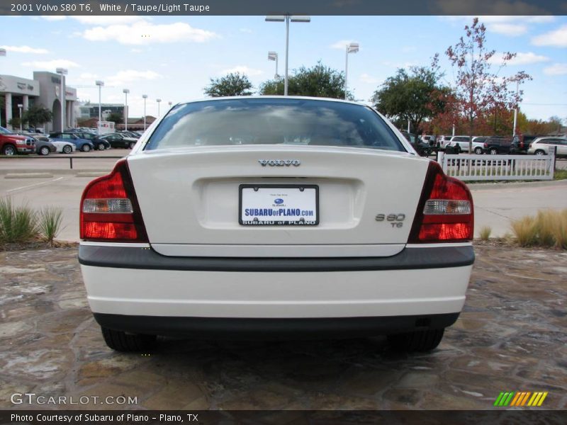 White / Taupe/Light Taupe 2001 Volvo S80 T6