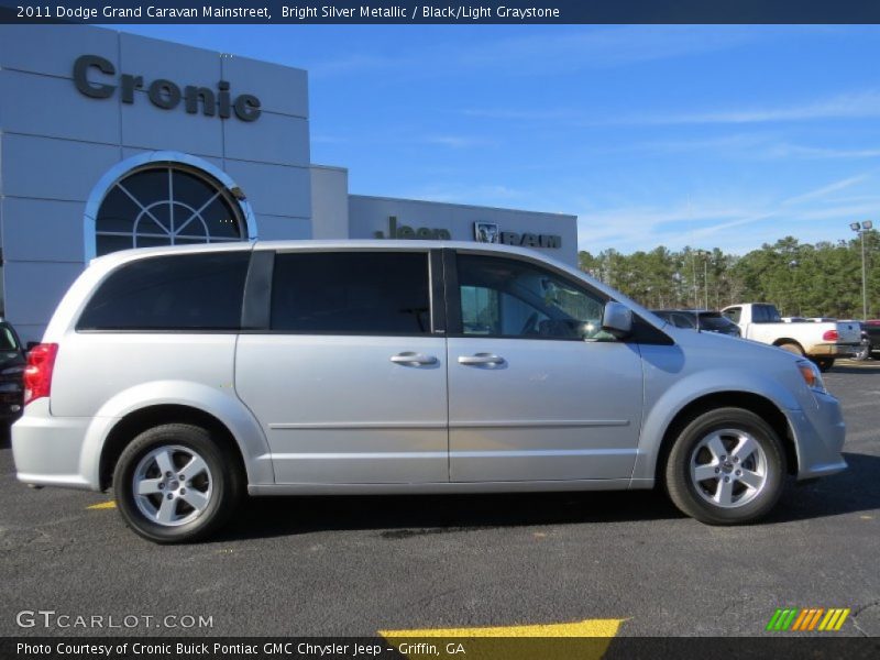 Bright Silver Metallic / Black/Light Graystone 2011 Dodge Grand Caravan Mainstreet