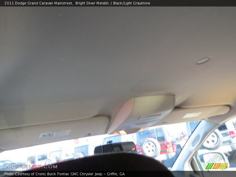 Bright Silver Metallic / Black/Light Graystone 2011 Dodge Grand Caravan Mainstreet