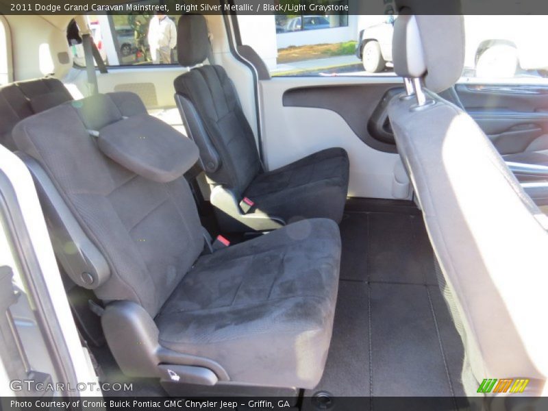Bright Silver Metallic / Black/Light Graystone 2011 Dodge Grand Caravan Mainstreet