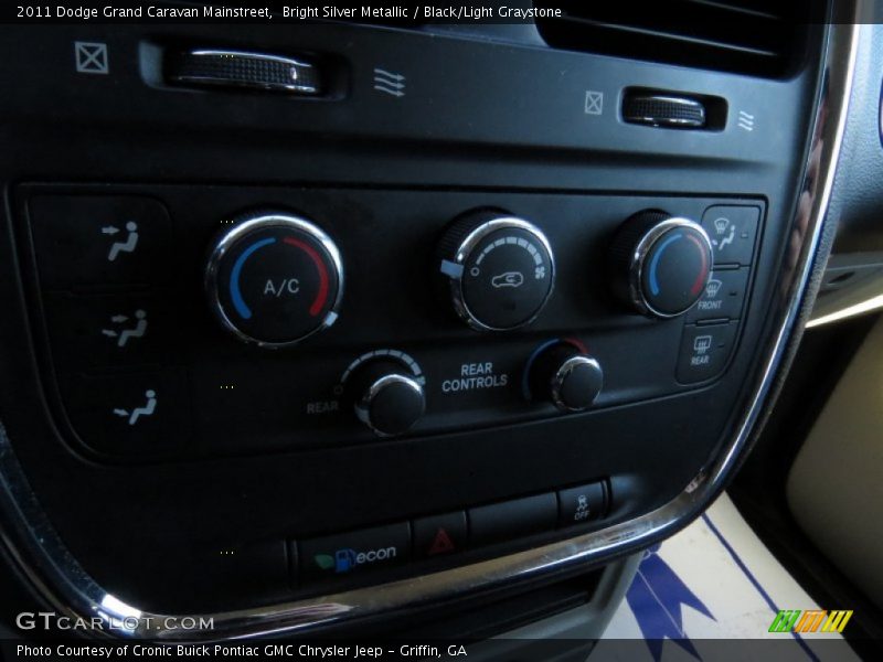 Bright Silver Metallic / Black/Light Graystone 2011 Dodge Grand Caravan Mainstreet