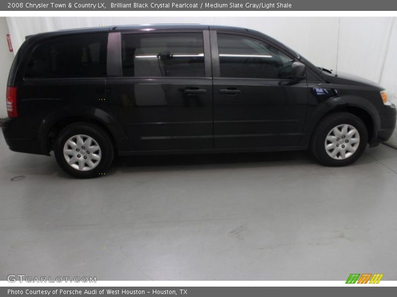 Brilliant Black Crystal Pearlcoat / Medium Slate Gray/Light Shale 2008 Chrysler Town & Country LX