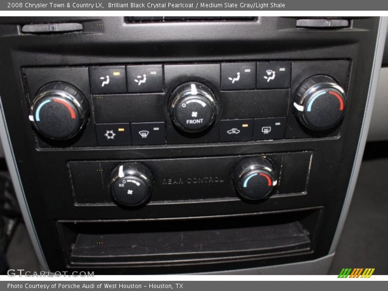 Brilliant Black Crystal Pearlcoat / Medium Slate Gray/Light Shale 2008 Chrysler Town & Country LX