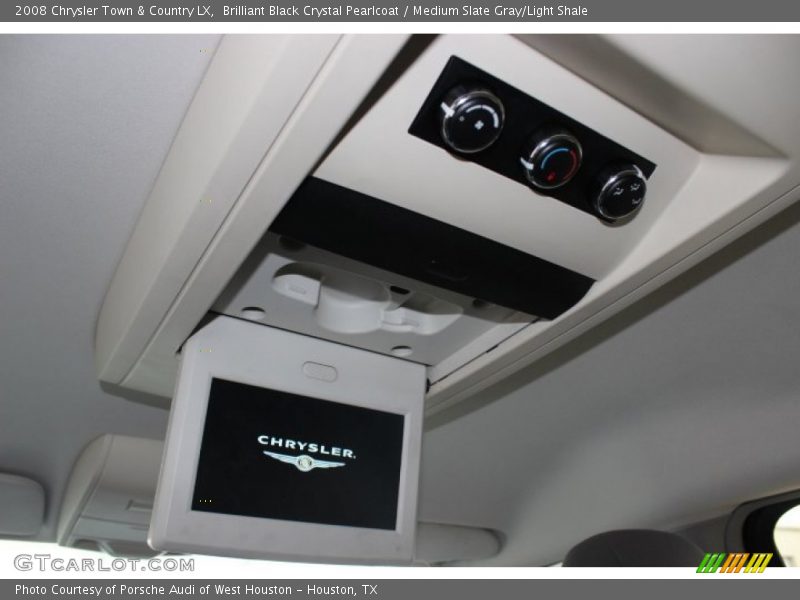 Brilliant Black Crystal Pearlcoat / Medium Slate Gray/Light Shale 2008 Chrysler Town & Country LX