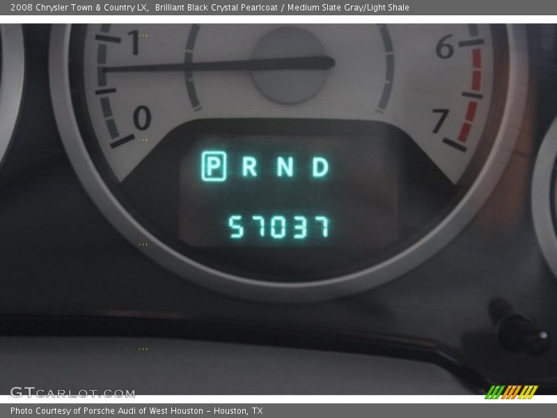 Brilliant Black Crystal Pearlcoat / Medium Slate Gray/Light Shale 2008 Chrysler Town & Country LX