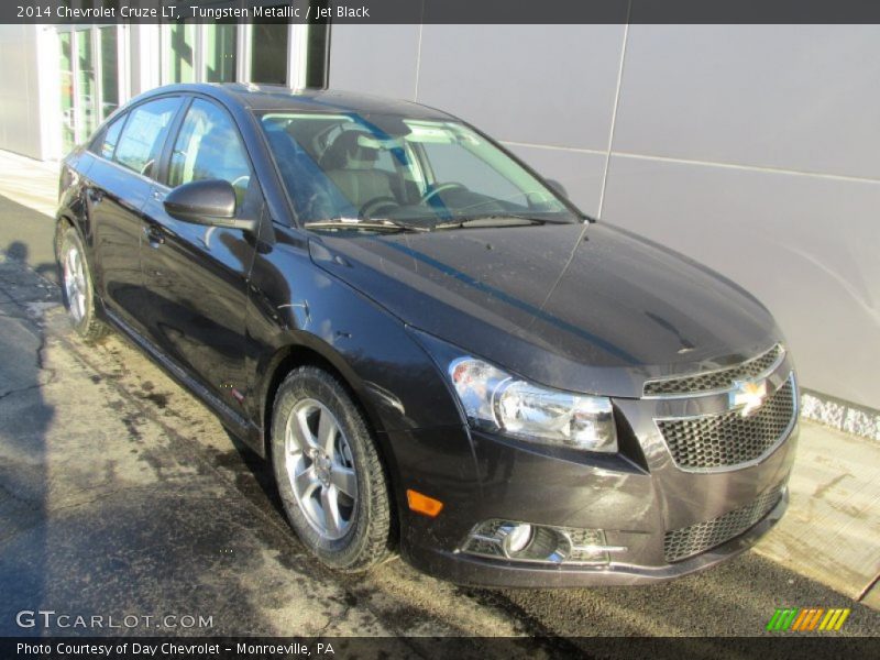 Tungsten Metallic / Jet Black 2014 Chevrolet Cruze LT