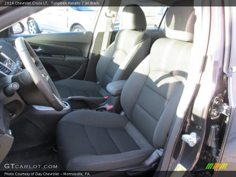 Tungsten Metallic / Jet Black 2014 Chevrolet Cruze LT