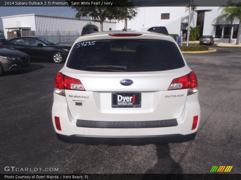 Satin White Pearl / Ivory 2014 Subaru Outback 2.5i Premium