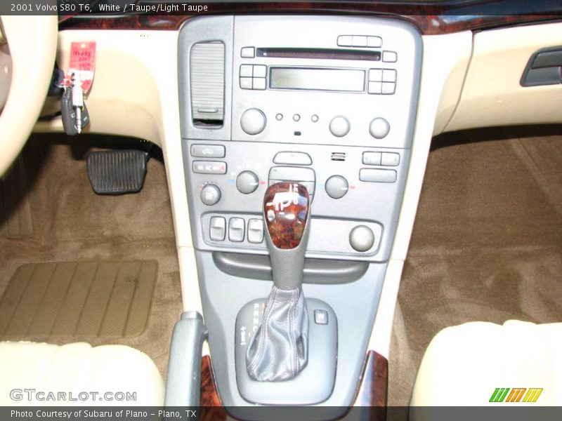 White / Taupe/Light Taupe 2001 Volvo S80 T6