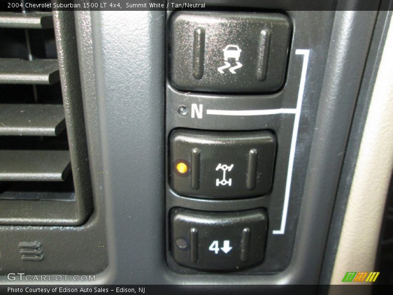 Summit White / Tan/Neutral 2004 Chevrolet Suburban 1500 LT 4x4