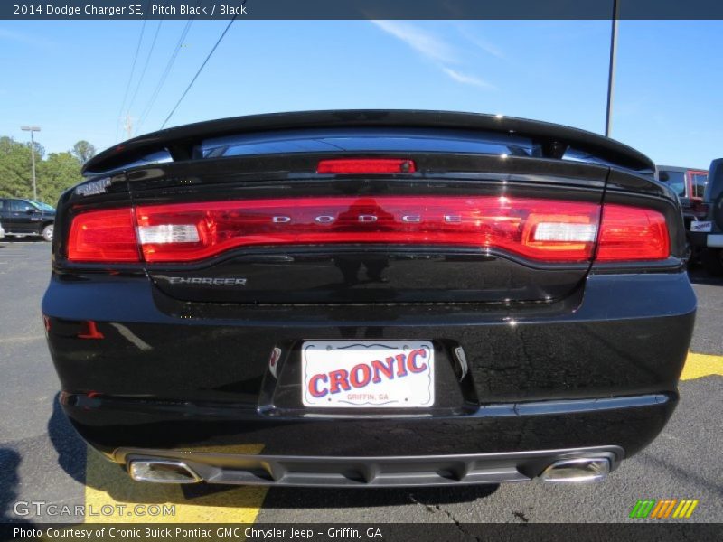 Pitch Black / Black 2014 Dodge Charger SE