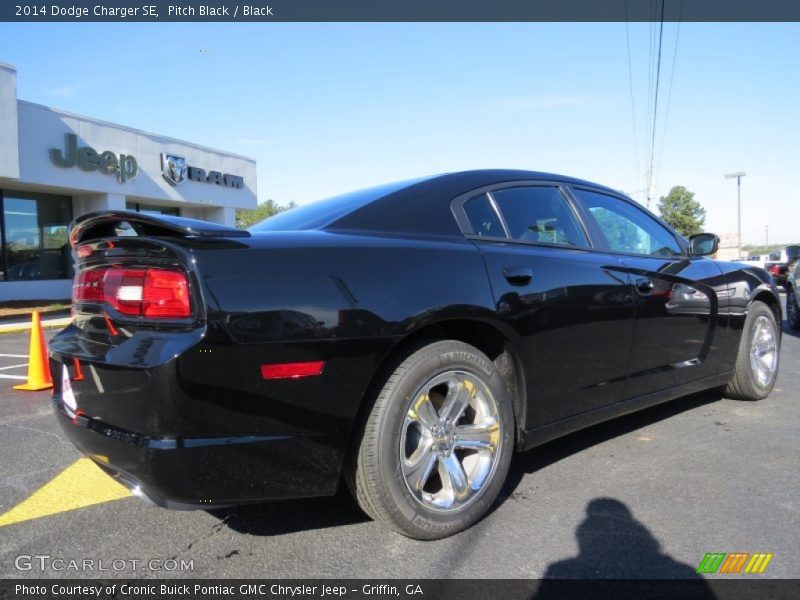 Pitch Black / Black 2014 Dodge Charger SE