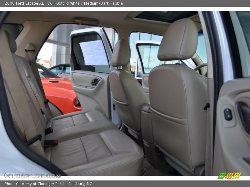 Oxford White / Medium/Dark Pebble 2006 Ford Escape XLT V6