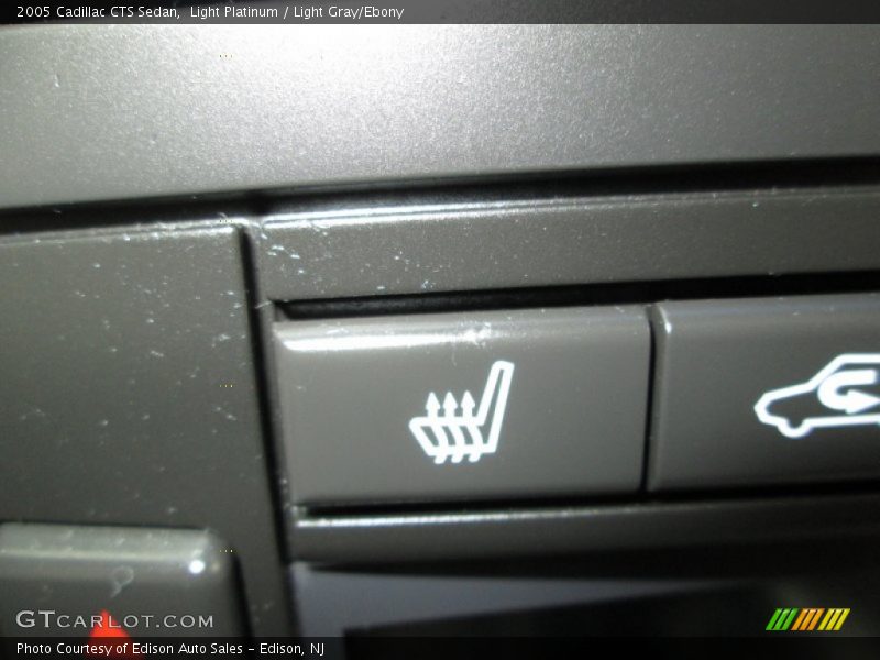 Light Platinum / Light Gray/Ebony 2005 Cadillac CTS Sedan