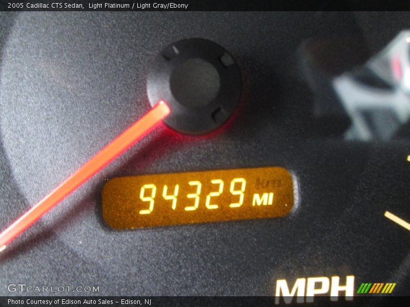 Light Platinum / Light Gray/Ebony 2005 Cadillac CTS Sedan