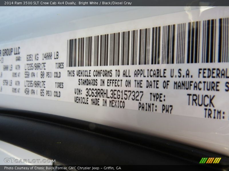 Bright White / Black/Diesel Gray 2014 Ram 3500 SLT Crew Cab 4x4 Dually