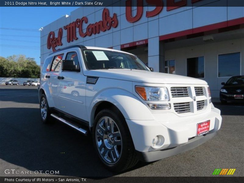 Bright White / Dark Slate Gray 2011 Dodge Nitro Heat