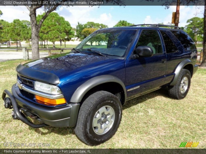Front 3/4 View of 2002 Blazer LS ZR2 4x4