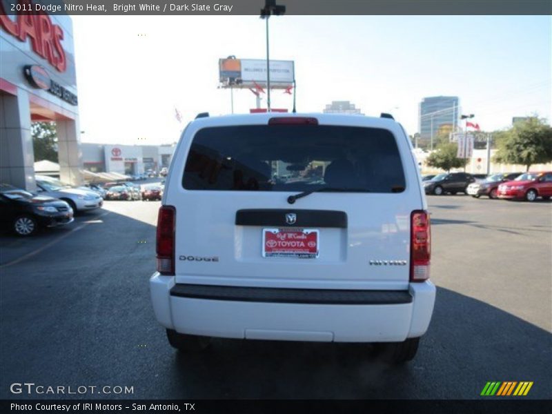 Bright White / Dark Slate Gray 2011 Dodge Nitro Heat