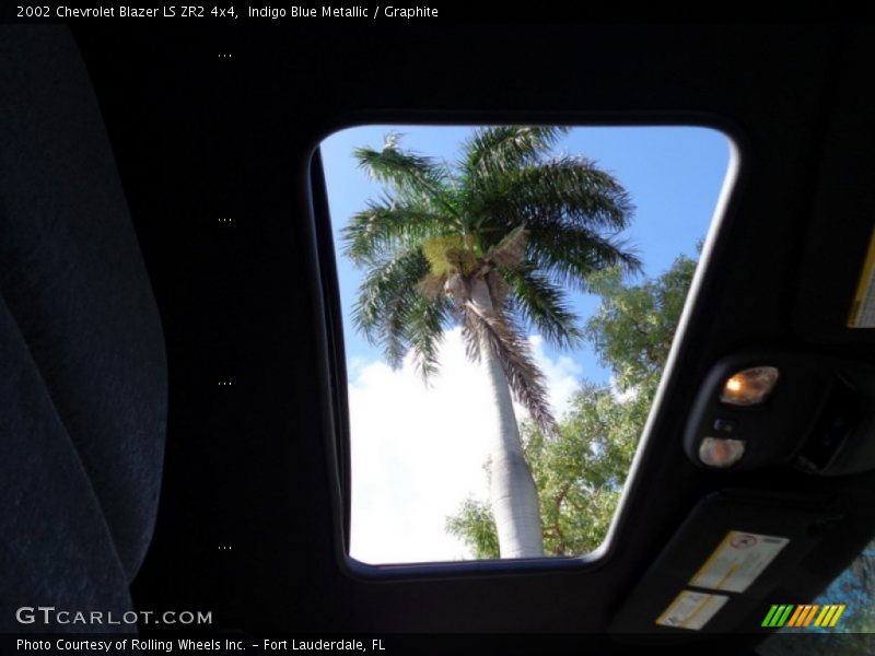 Sunroof of 2002 Blazer LS ZR2 4x4