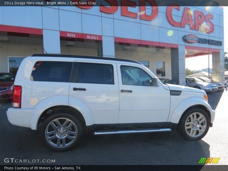 Bright White / Dark Slate Gray 2011 Dodge Nitro Heat