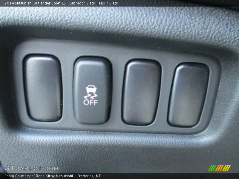 Labrador Black Pearl / Black 2014 Mitsubishi Outlander Sport ES