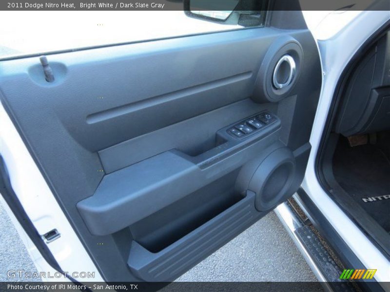 Bright White / Dark Slate Gray 2011 Dodge Nitro Heat