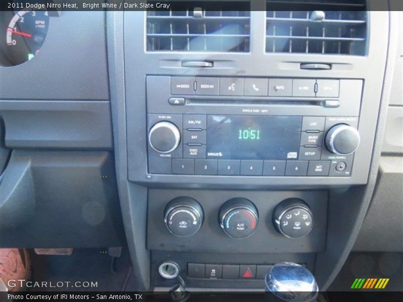 Bright White / Dark Slate Gray 2011 Dodge Nitro Heat