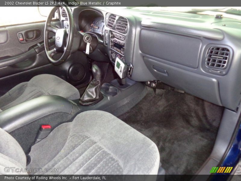Dashboard of 2002 Blazer LS ZR2 4x4