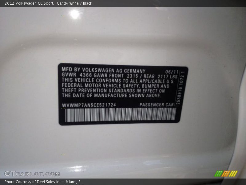Candy White / Black 2012 Volkswagen CC Sport