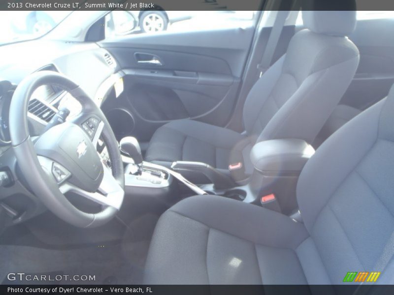 Summit White / Jet Black 2013 Chevrolet Cruze LT