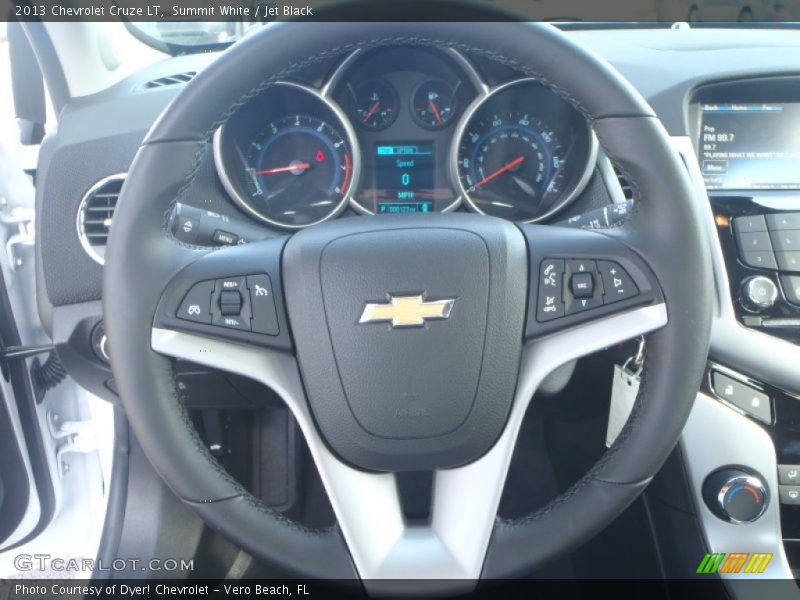 Summit White / Jet Black 2013 Chevrolet Cruze LT