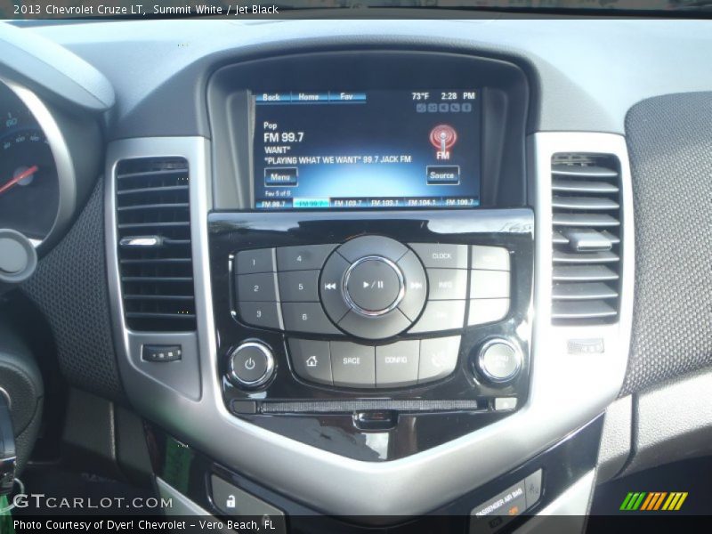 Summit White / Jet Black 2013 Chevrolet Cruze LT