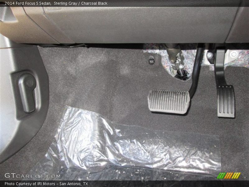Sterling Gray / Charcoal Black 2014 Ford Focus S Sedan
