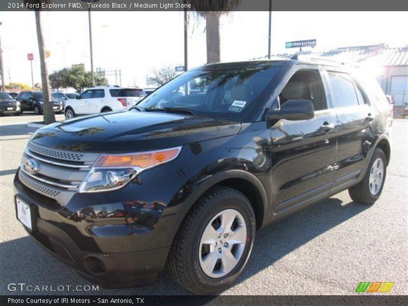 Tuxedo Black / Medium Light Stone 2014 Ford Explorer FWD