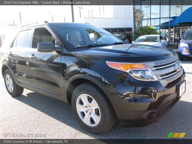 Tuxedo Black / Medium Light Stone 2014 Ford Explorer FWD
