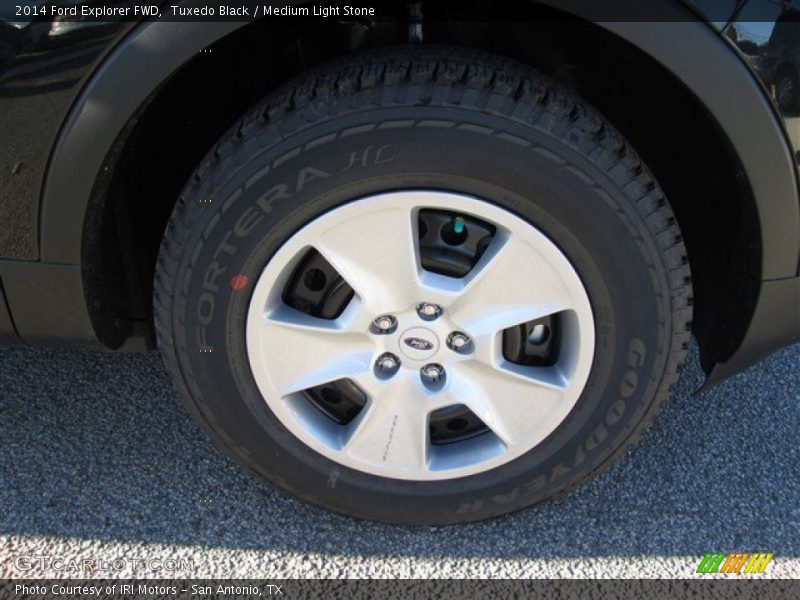 Tuxedo Black / Medium Light Stone 2014 Ford Explorer FWD