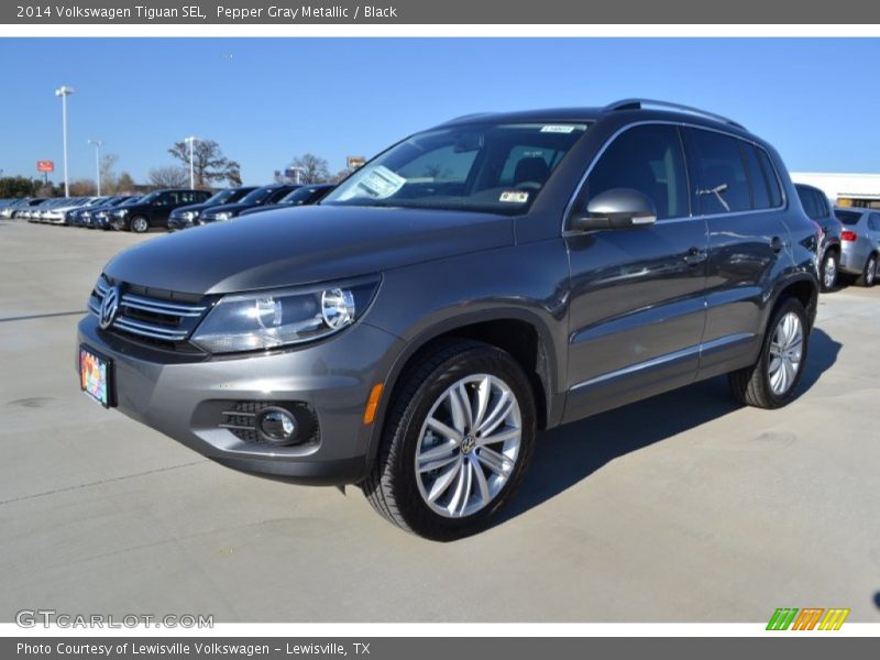 Pepper Gray Metallic / Black 2014 Volkswagen Tiguan SEL