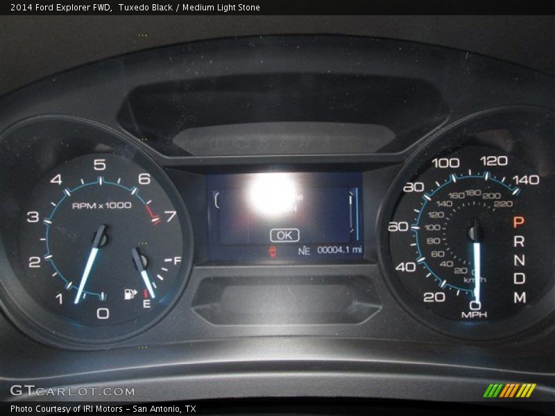Tuxedo Black / Medium Light Stone 2014 Ford Explorer FWD