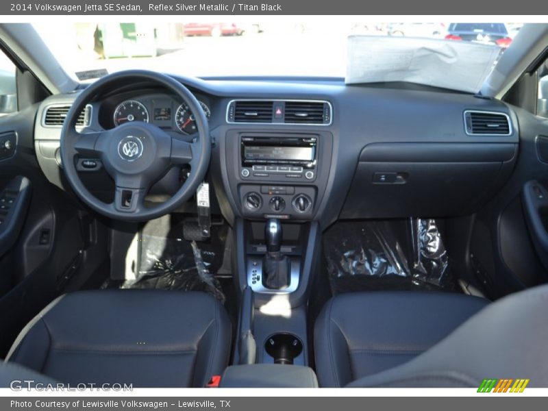 Reflex Silver Metallic / Titan Black 2014 Volkswagen Jetta SE Sedan