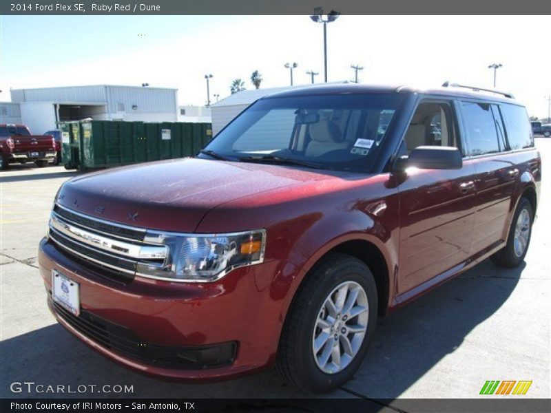 Ruby Red / Dune 2014 Ford Flex SE