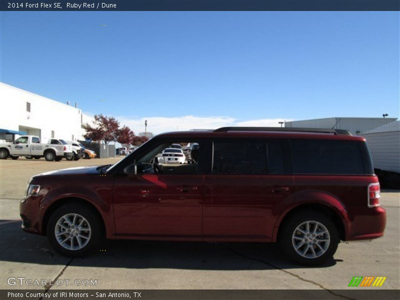 Ruby Red / Dune 2014 Ford Flex SE