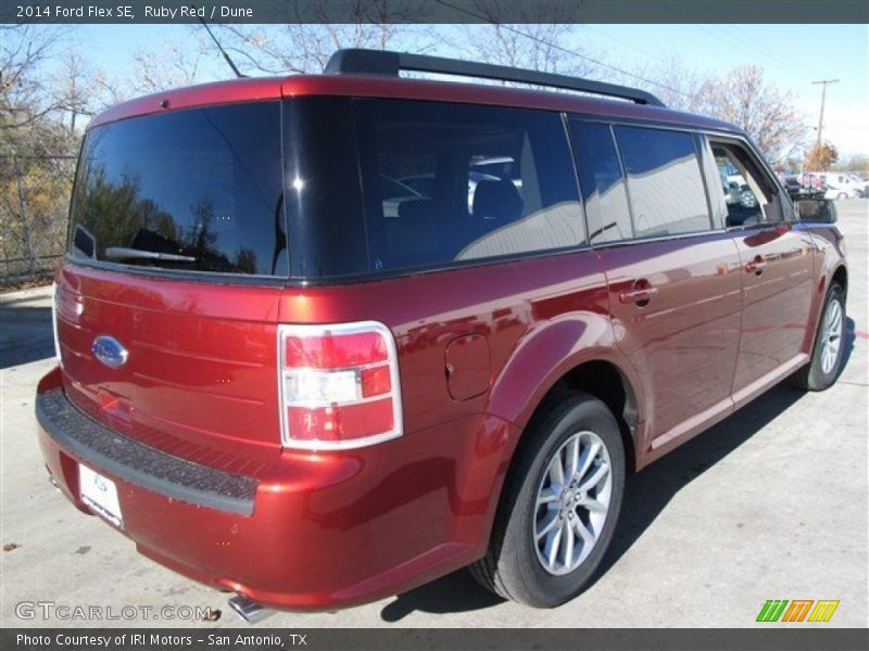 Ruby Red / Dune 2014 Ford Flex SE