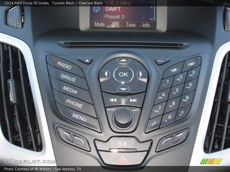 Tuxedo Black / Charcoal Black 2014 Ford Focus SE Sedan