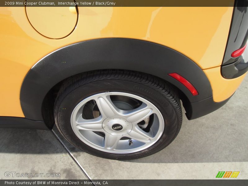 Interchange Yellow / Black/Grey 2009 Mini Cooper Clubman