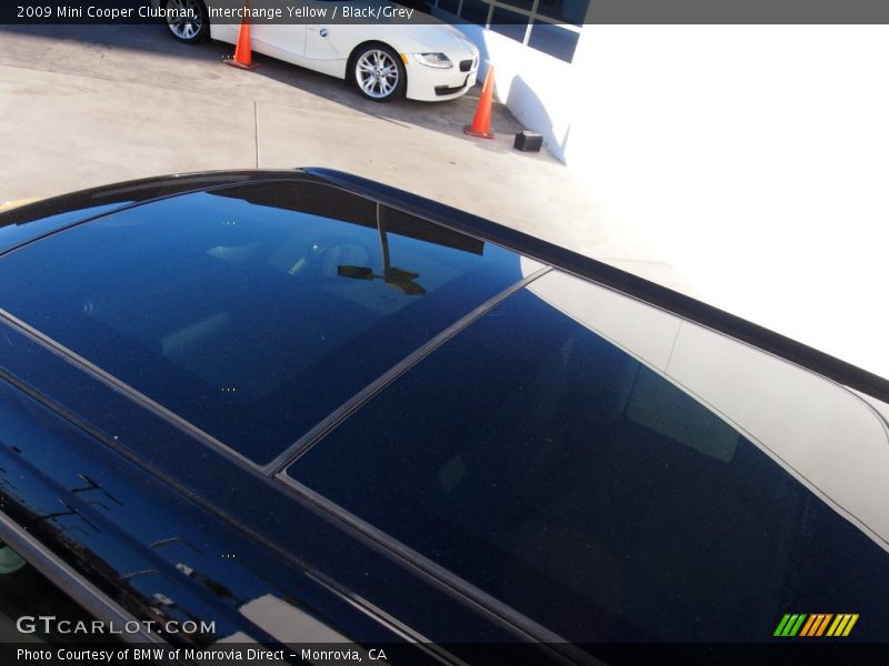 Interchange Yellow / Black/Grey 2009 Mini Cooper Clubman